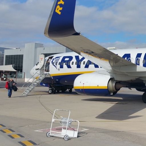 Rīga Tenerife Ryanair - Tenerife South Airport